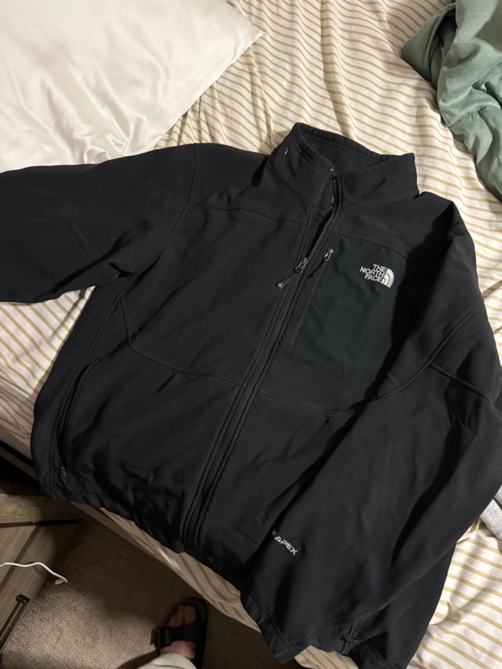 Men’s Northface apex jacket xl